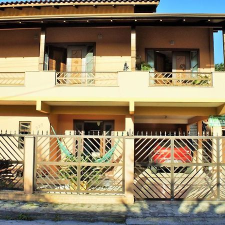 Casa 02 Dorm Na Rua Salmao Villa Bombinhas Bagian luar foto